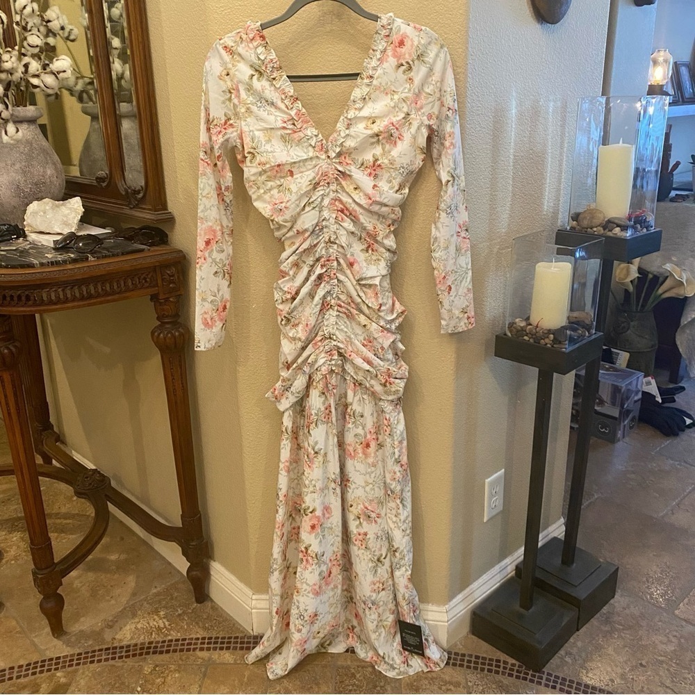 NWT~NEEDLE & THREAD Ruched Enchanted Garden Crepe Gown in Multi Floral Size 4